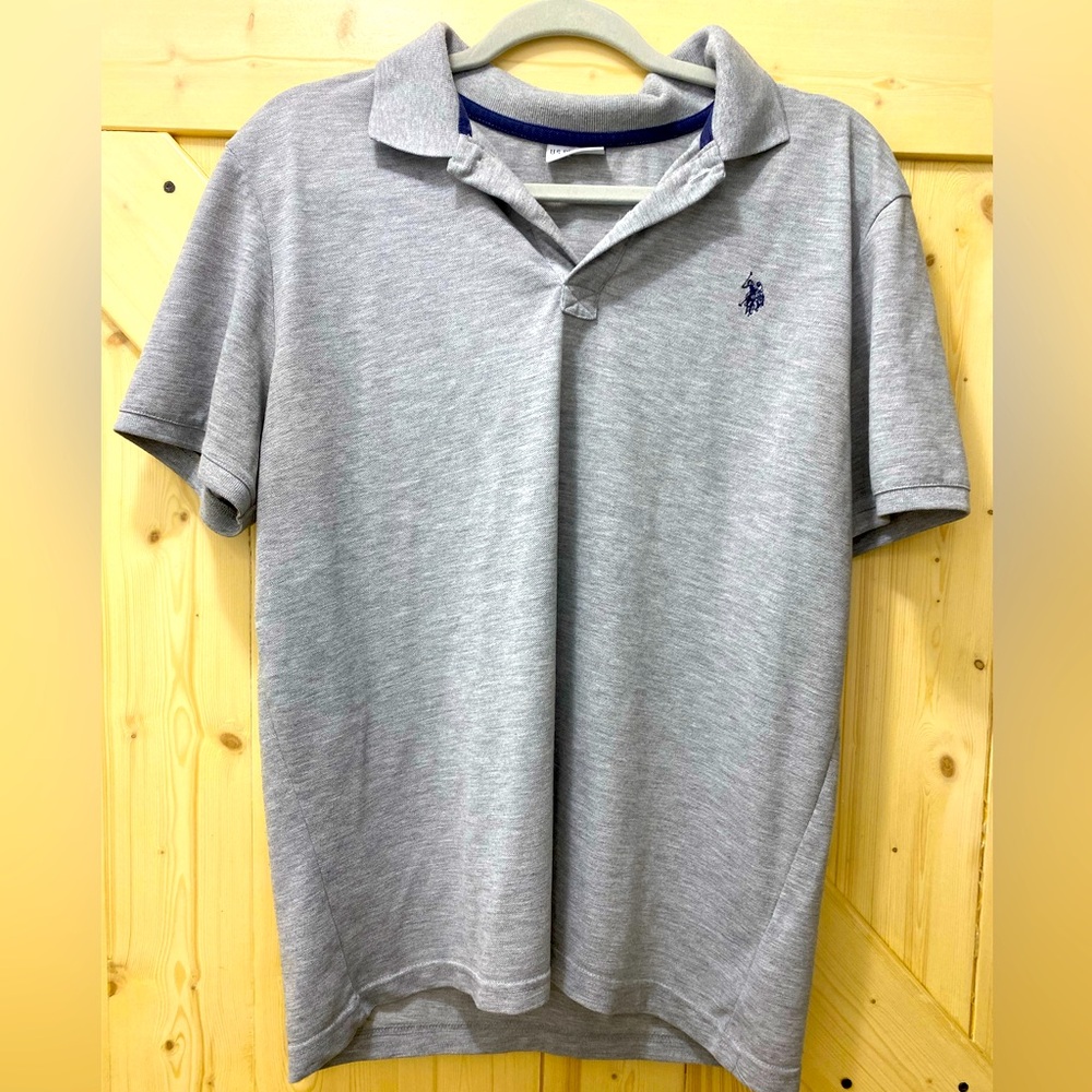 🙌🤩U.S Polo Assn. Vintage Gray Polo Logo Collard Tee